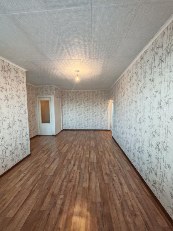 Продается 3-комнатная квартира на ул. - Новотроицк