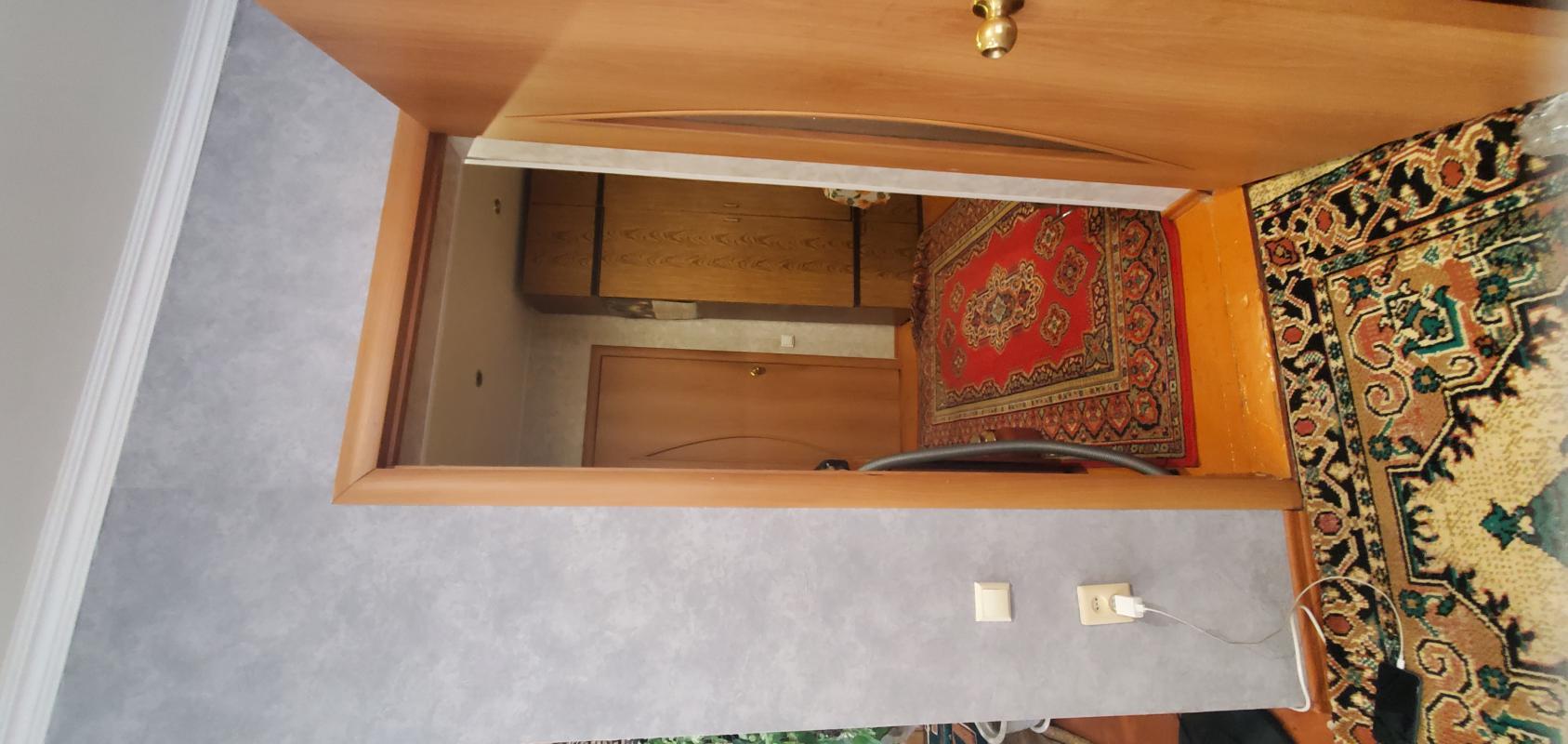 Продается  в двухквартирном доме  с. - Гай