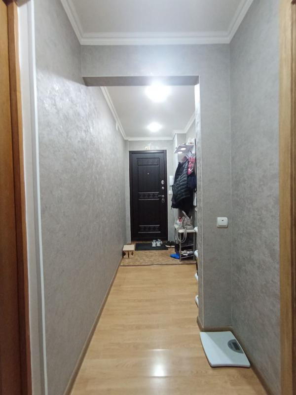 Продается уютная 2-комнатная квартира  на первом этаже по адресу:  г. - Новотроицк