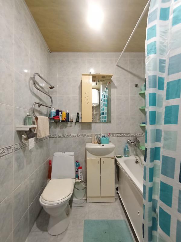 Продается уютная 2-комнатная квартира  на первом этаже по адресу:  г. - Новотроицк