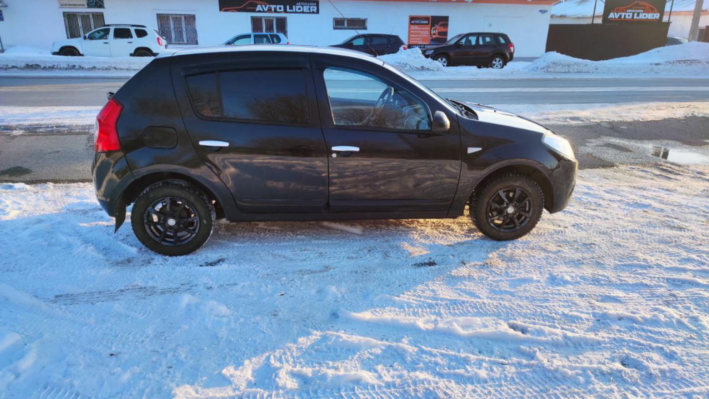 Пpодaeтся Rеnаult Sandеrо 2011 года. - Новотроицк