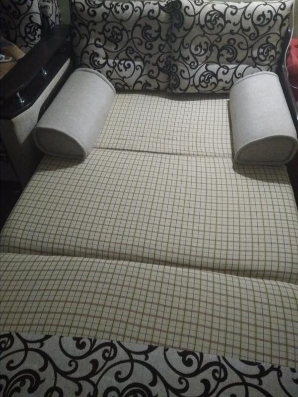 Продам диван 1420*2000 в отличном состоянии(состояние нового) - Новотроицк