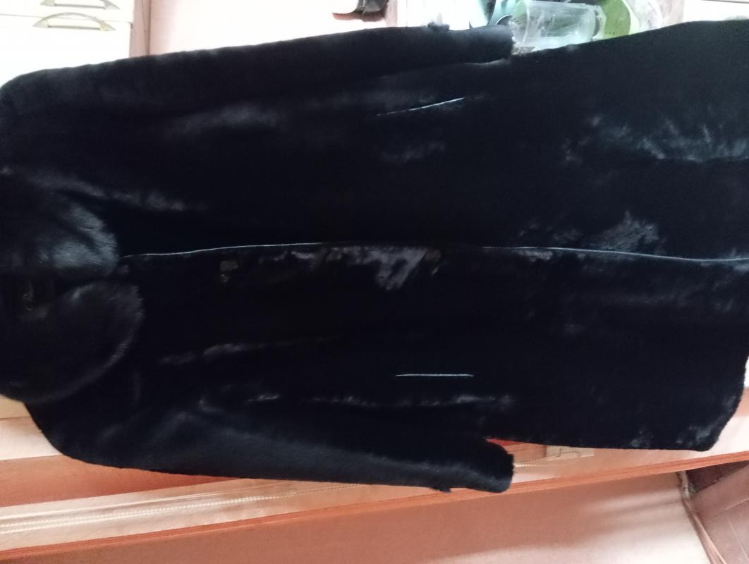 Продается шуба мутон ,натуральная ,черного цвета ,отделка нарка ,новая, Фирма Рафаэль коллекцион. ра - Новотроицк