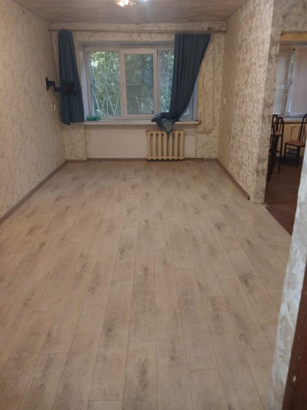 2х комнатная в хорошем районе и состоянии - Новотроицк