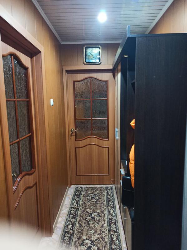 Продаётся двухкомнатная квартира  в тихом районе, г. - Новотроицк