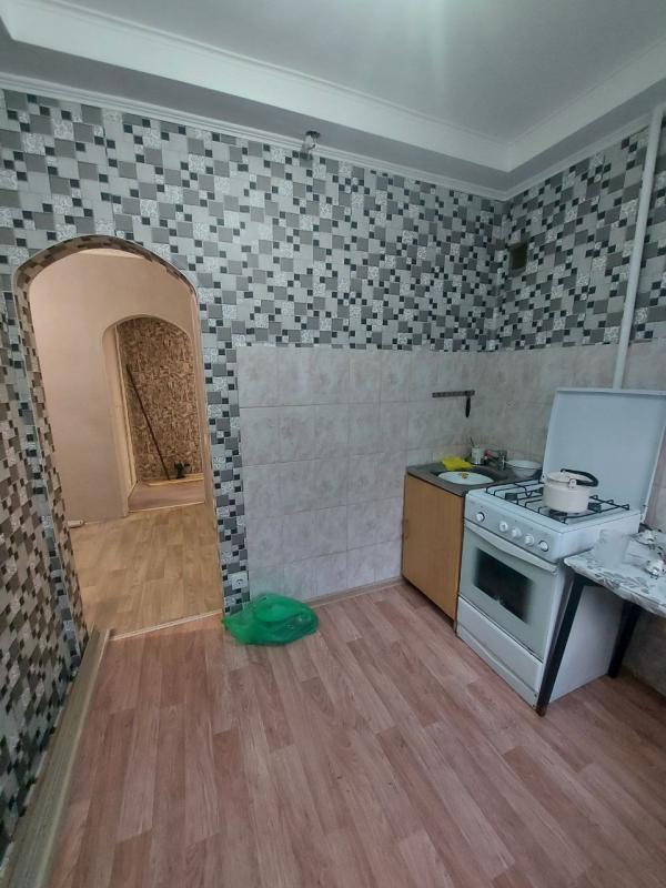 Продается 1-комнатная квартира по адресу: г. - Новотроицк