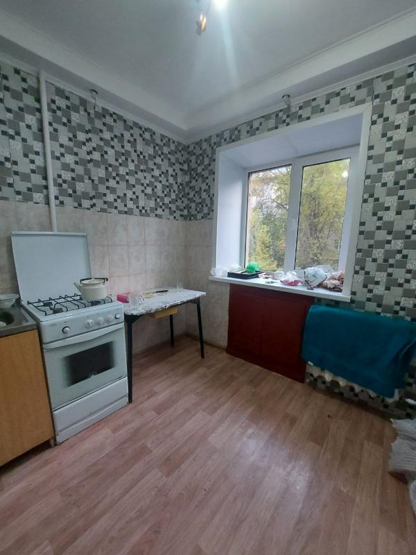 Продается 1-комнатная квартира по адресу: г. - Новотроицк