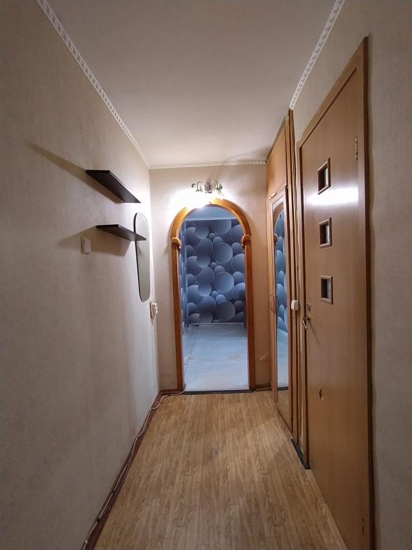 Продаётся 2-х комнатная квартира, на 1 этаже 5-ти этажного кирпичного дома, по адресу г Новотроицк у - Новотроицк