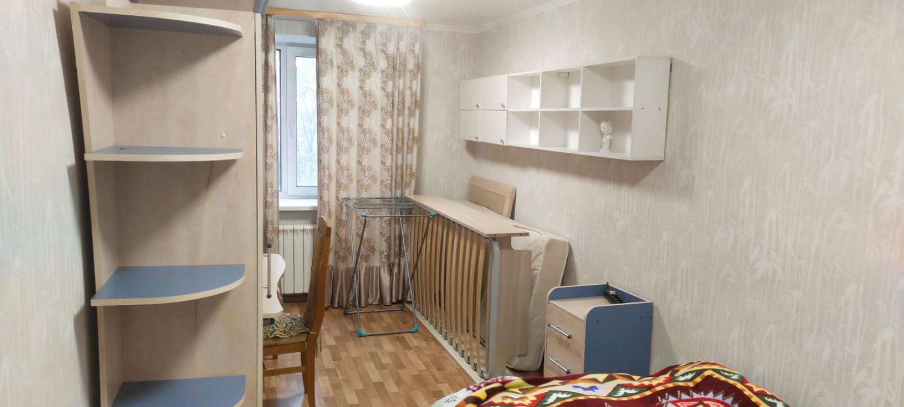 Сдам 3х комнатную квартиру на длительный срок. - Новотроицк