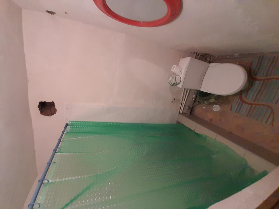 Продам четыре комнаты в квартире, жилое помещение состоящее из 2х комнат 2шт. - 