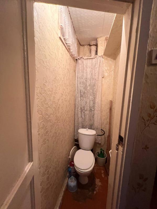 Продам просторную квартиру - Новотроицк