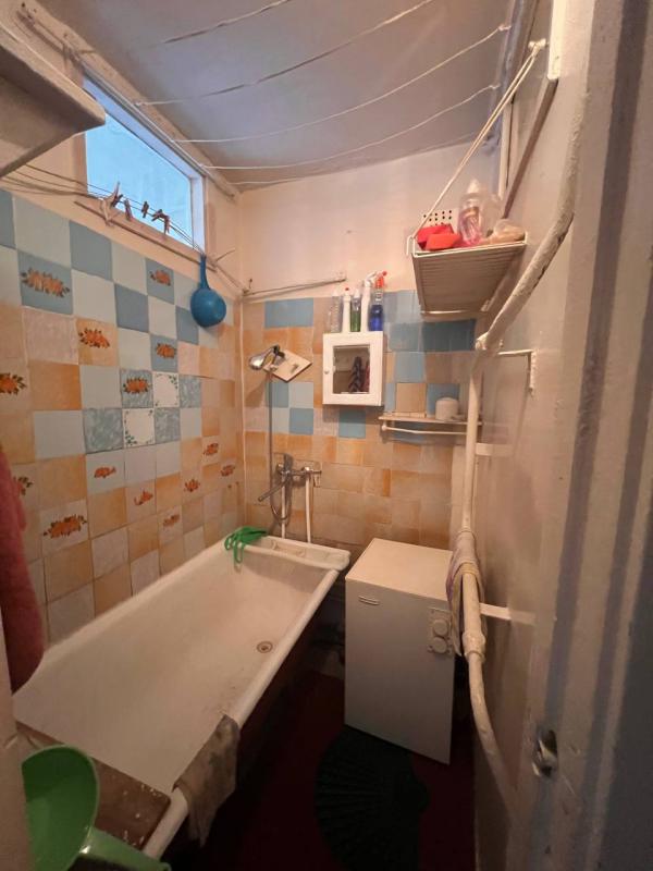 Продам просторную квартиру - Новотроицк