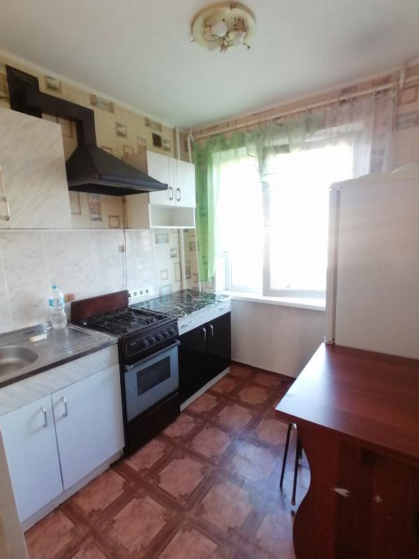 Сдам 2-х комнатную квартиру распашенка с мебелью, читоплотным людям без животных. - Новотроицк