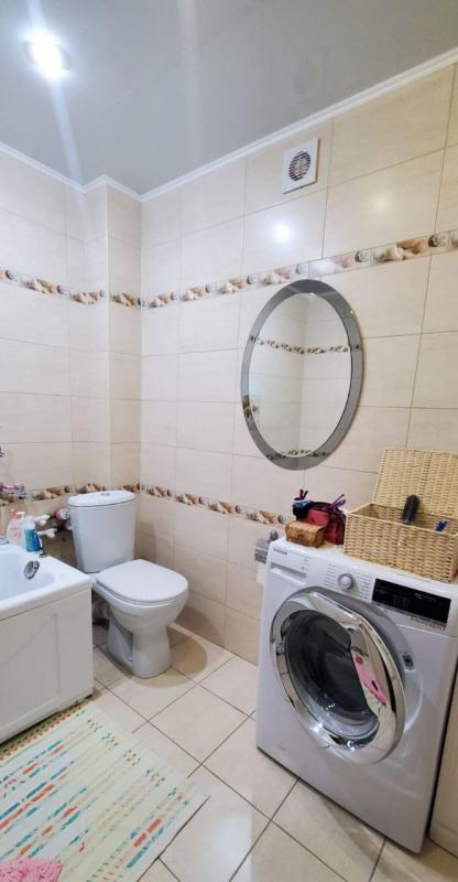 Просторная и уютная квартира ждет новых владельцев!

🌿 Предлагается: просторная трехкомнатная квар - Гай