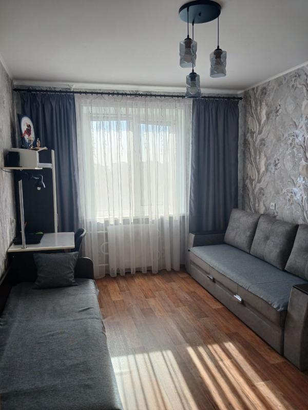 Продается светлая и уютная 2-комнатная квартира площадью 50 кв. - Новотроицк