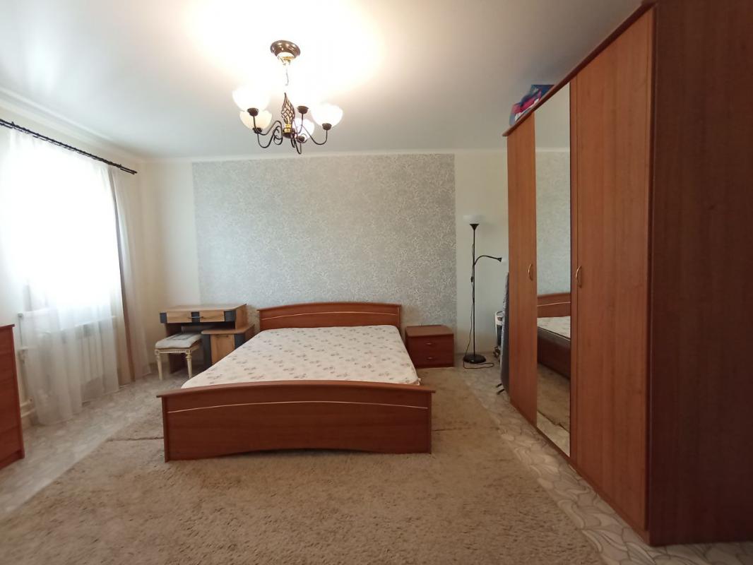 Продается дом с хорошим ремонтом по улице Луговая в г. - Новотроицк