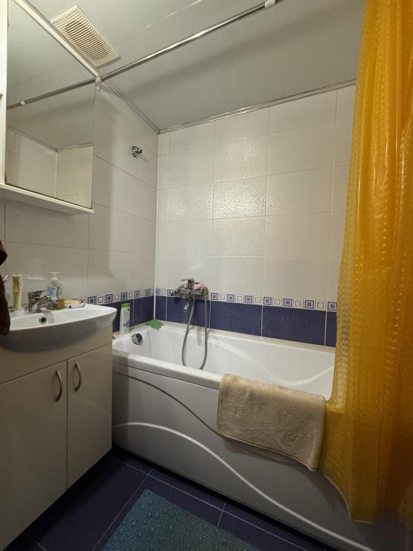 Трехкомнатная уютная квартира
Улучшенной планировки
Новотроицк, пр. - Новотроицк