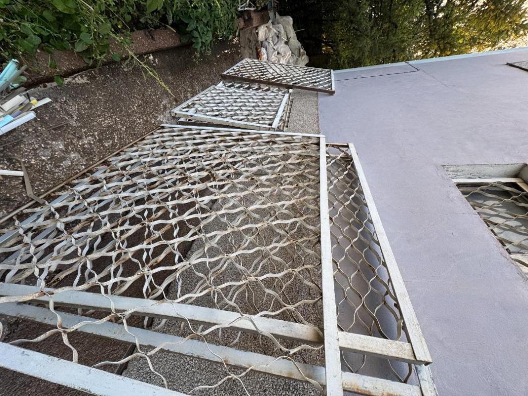 Продам Решетки на окна Б/У 15 штук, размеры 115-165, 110-165, 125-110, 130-125, 205-170, 190-130
Ст - Орск