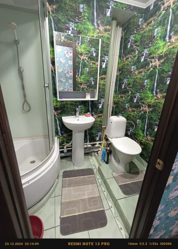 Продаётся уютная  квартира площадью 32 квадратных метров на втором этаже девятиэтажного кирпичного д - Новотроицк