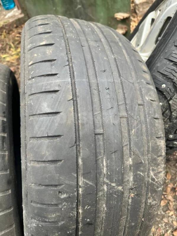 Nokian Tyres Hakka Black 2 SUV
255/55 R19 60H

5 шин - 2 новые / практически новые (первые 4 фото - Орск