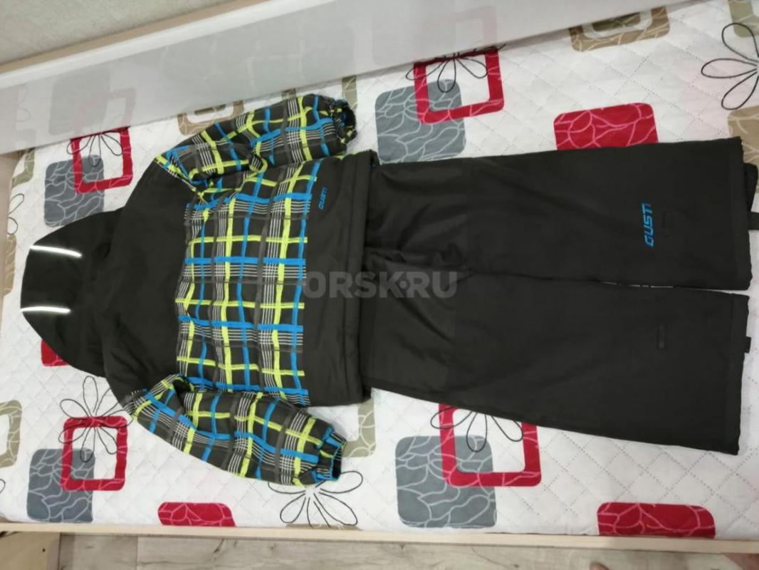 За 25% от стоимости детский комбинезон на мальчишку 5-7 лет (1300руб.) и курточка на девочку 3-5 лет - Орск