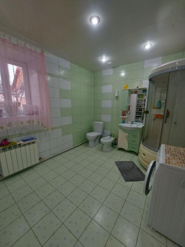 Продаётся одноэтажный дом, расположенный в городе Новотроицк на улице 1 мая. - Новотроицк