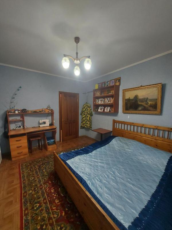 Продаётся одноэтажный дом, расположенный в городе Новотроицк на улице 1 мая. - Новотроицк