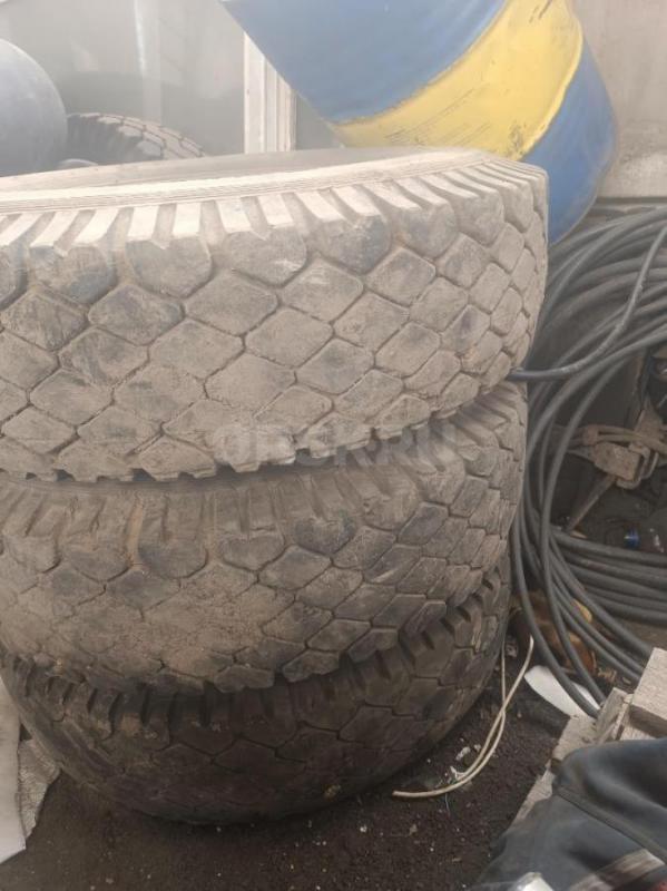 Продам резину МАЗ и КамАЗ на 320 12.00R20. - Орск