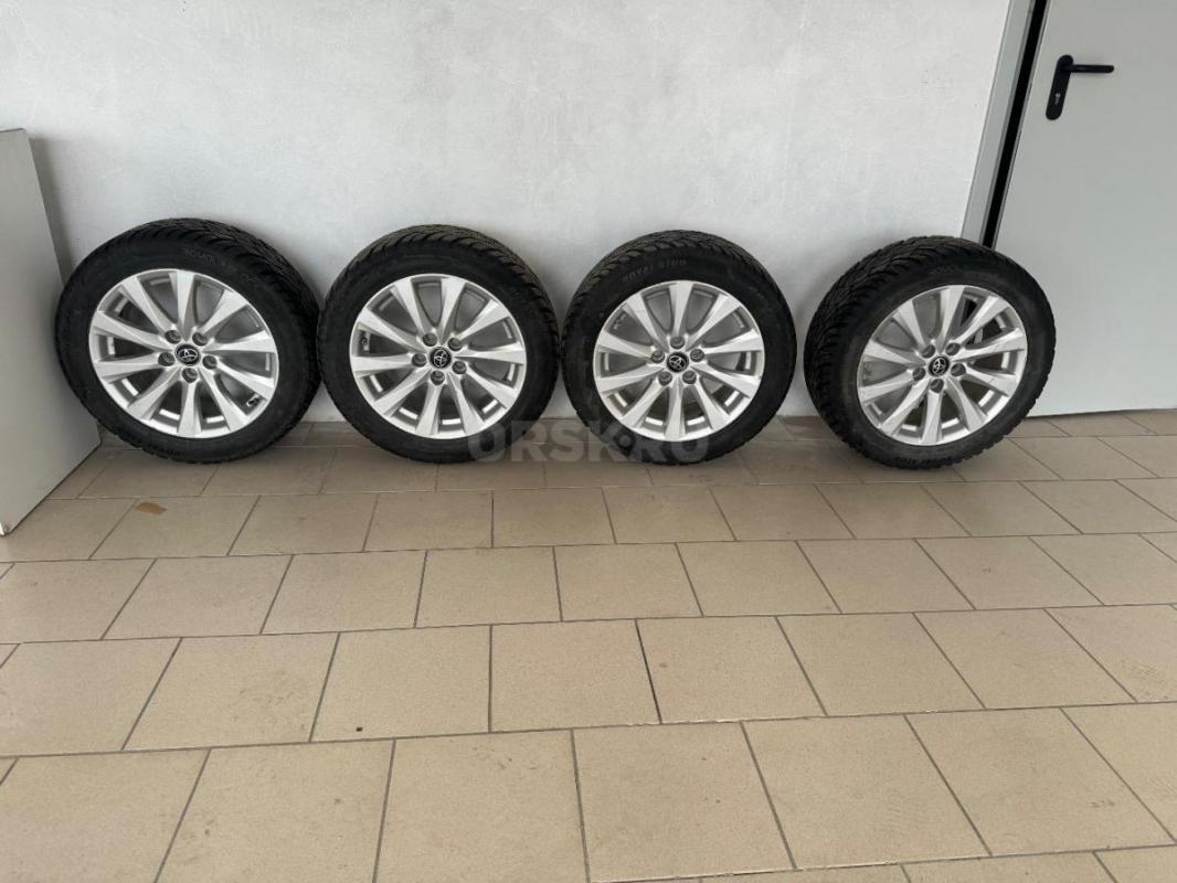 Колеса  в сборе от Camry 70 в отличном состоянии 
R17 5/114.3. - Орск