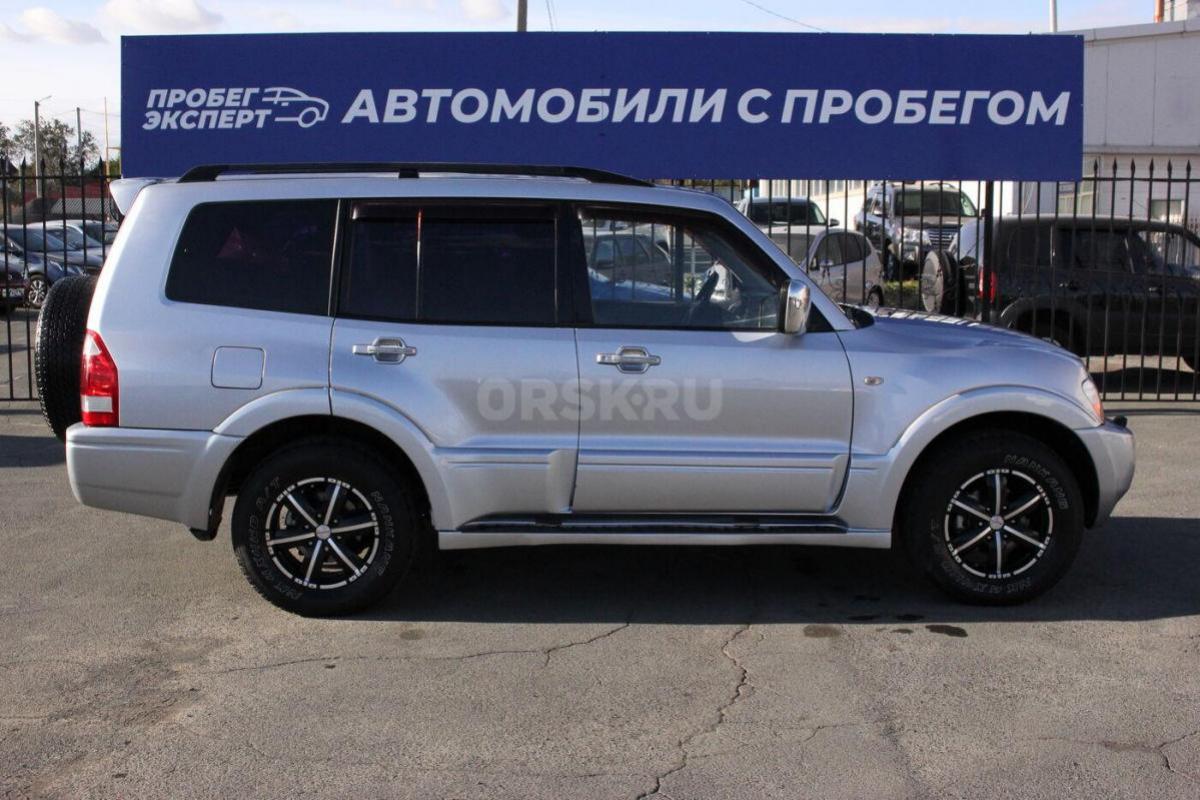 В продаже Mitsubishi Pajero &amp;#039;2004 III Рестайлинг 
√Бензин, 3.5 л, 202 л.с.
√АКПП, пол - Орск