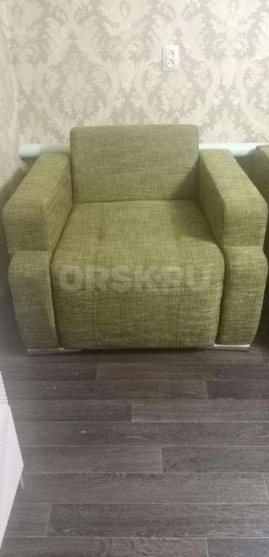 Диван _Книжка_15тыс; и два кресла по 4 тыс каждое. - Орск