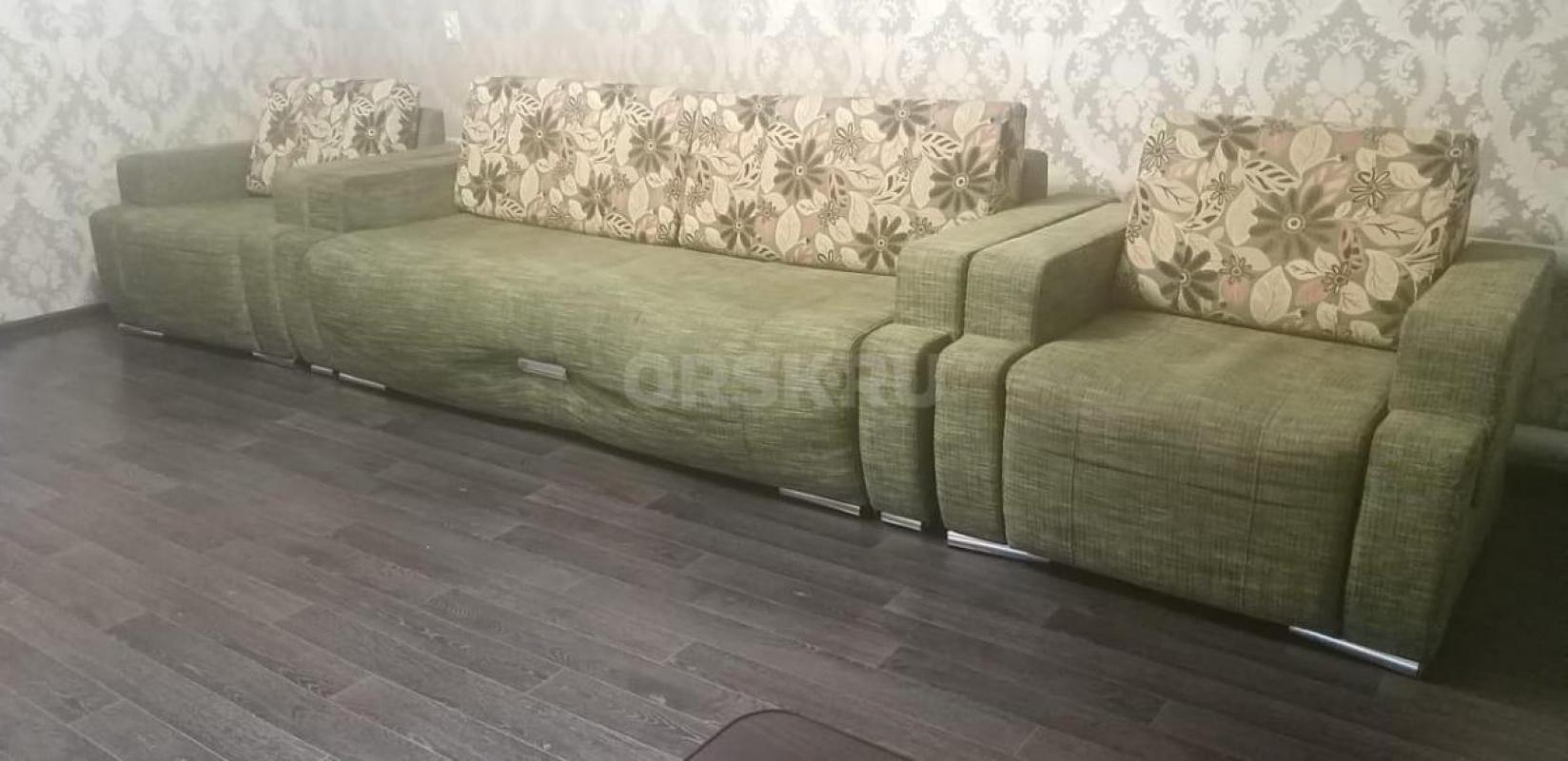 Диван _Книжка_15тыс; и два кресла по 4 тыс каждое. - Орск
