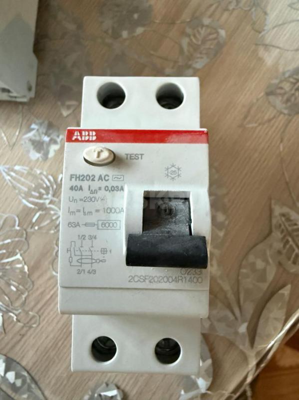 Продам коммутационные аппараты: автоматические выключатели (автоматы), устройства защитного отключен - Орск