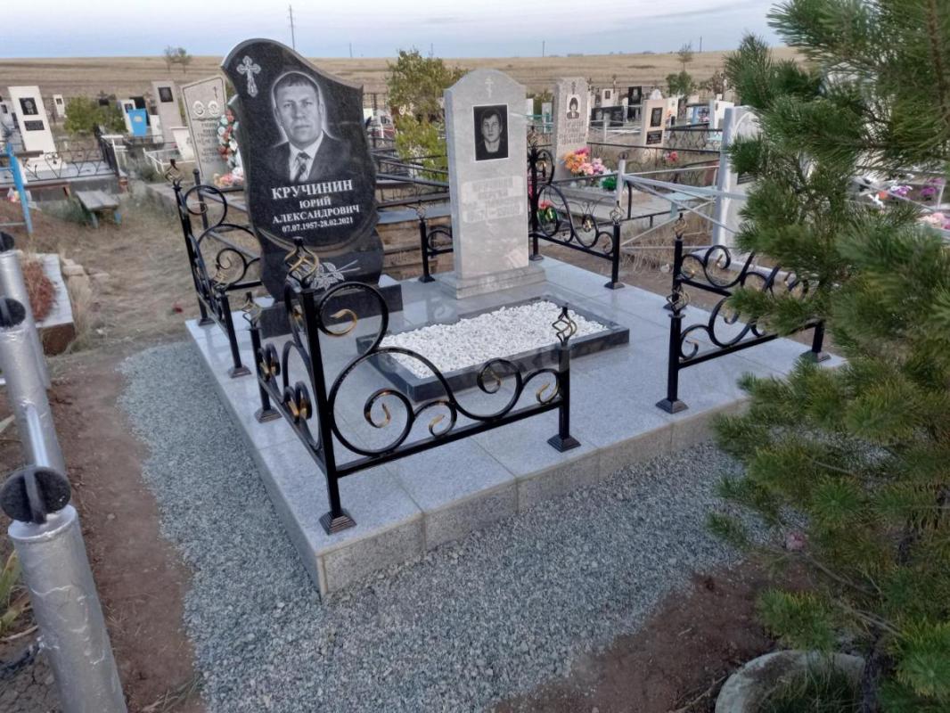 КОМПЛЕКСНОЕ БЛАГОУСТРОЙСТВО ЗАХОРОНЕНИЙ 

Любых типов и размеров 
 
- натуральный камень
 ( гра - Орск