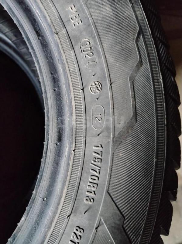 Комплект зимних шин Кама 175/70 R13 в новом состоянии, в эксплуатации месяц, без торга - Орск