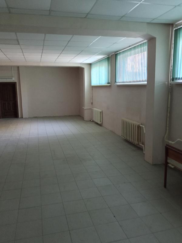 Сдается помещение 120 м3 в отдельно стоящем не жилом здании на 1 эт., первая линия, под магазин, офи - Новотроицк