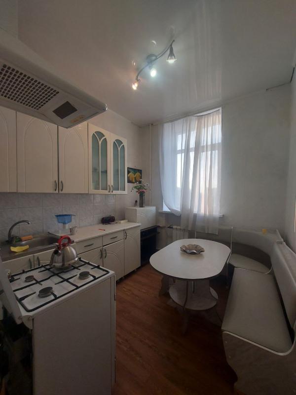 Продается 2-комнатная квартира по адресу: г. - Новотроицк