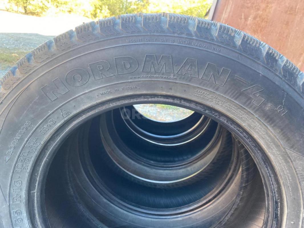 Продам комплект зимней резину Норман 4 размер 215/65 r16. - Орск