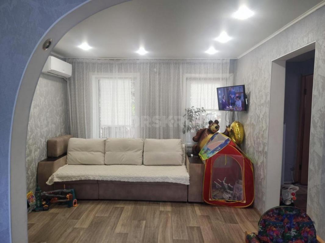 Продам дом: уютный, теплый, чистый. 2 спальни и кухня гостиная. - Орск