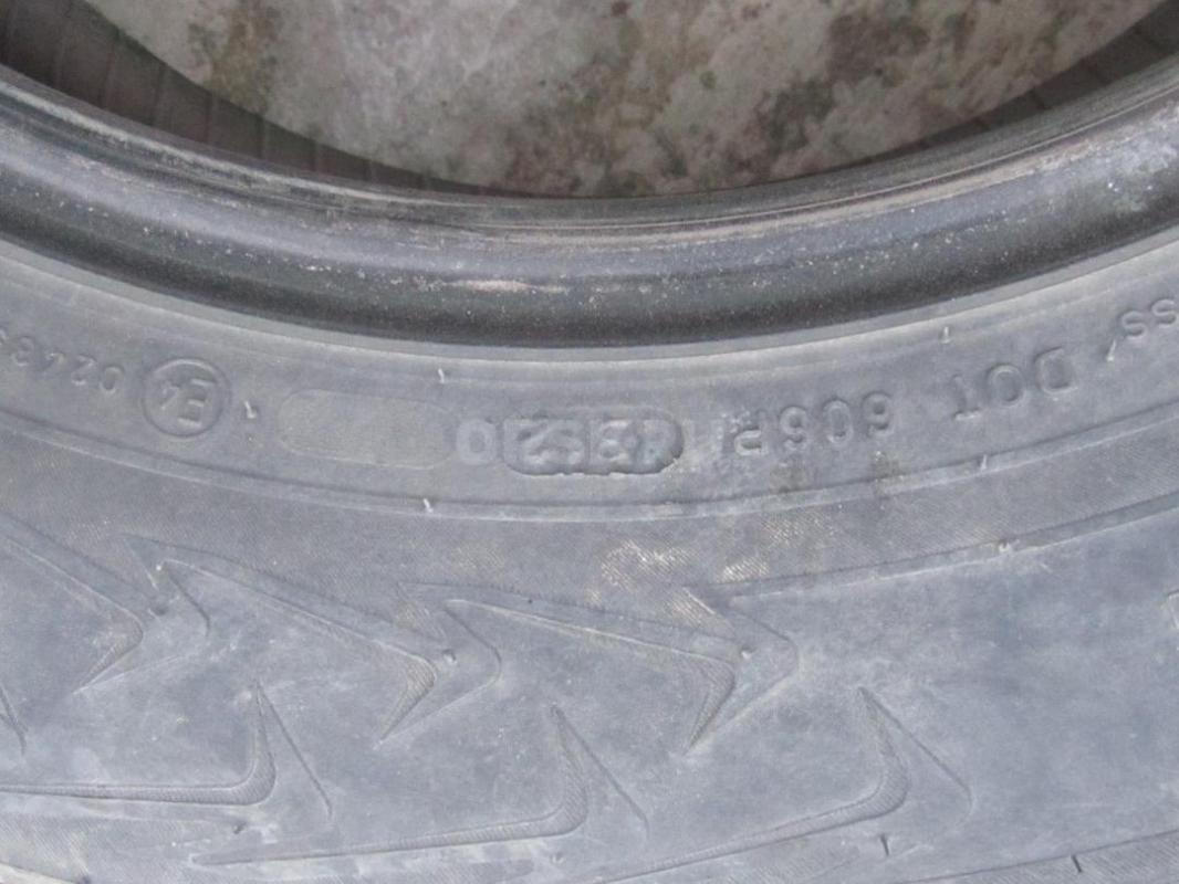 R15 смотрите фото - Новотроицк