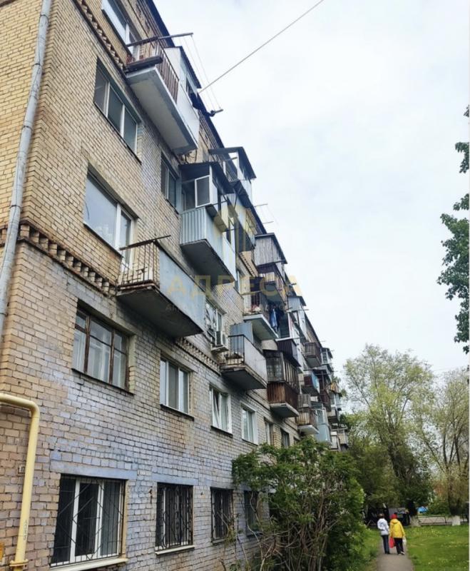 Продается комната в центре города, на против ОГУ по пр. - Оренбург