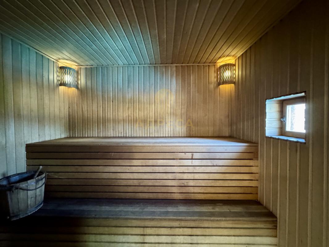 Продам жилoй 2-х этажный дом А-frame в тихом и живописнoм меcте - Ростоши-2, 137 м. - Оренбург