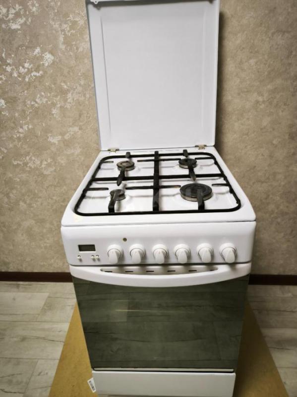 Продам газовую плиту Hotpoint- Ariston в отличном рабочем состоянии ( гриль, двойной гриль, вертел и - Орск