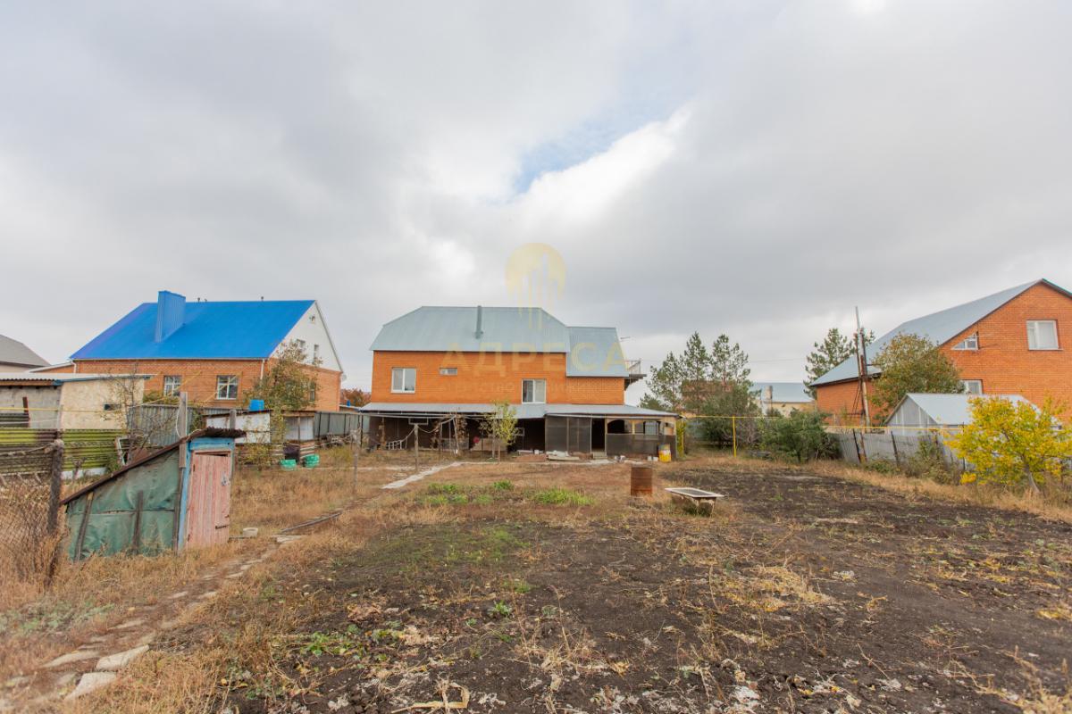 Пpeдлaгаем ДОМ современной постройки на улице Дамбовой (п. - Оренбург