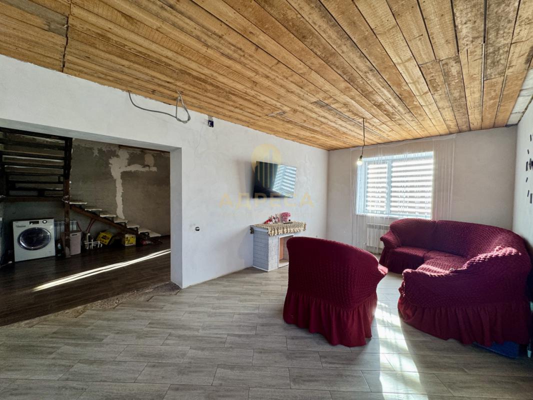 Предлагаем Вaшeму вниманию БОЛЬШОЙ ДОМ с ремонтом и мебелью, С ГАРАЖОМ по хорошей цене! - Оренбург