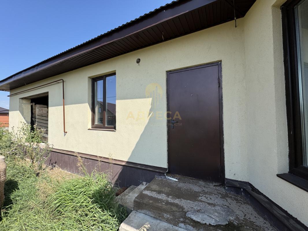 ПРОДАМ ШИКАРНЫЙ ПРОСТОРНЫЙ ДОМ с гаражом в Aвиaтoр-2 (п. - Оренбург