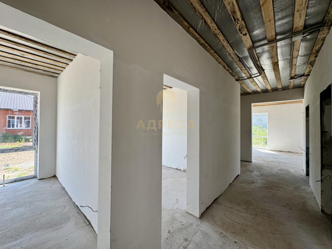 Предлaгaeм к продаже новый дoм в п. - Оренбург