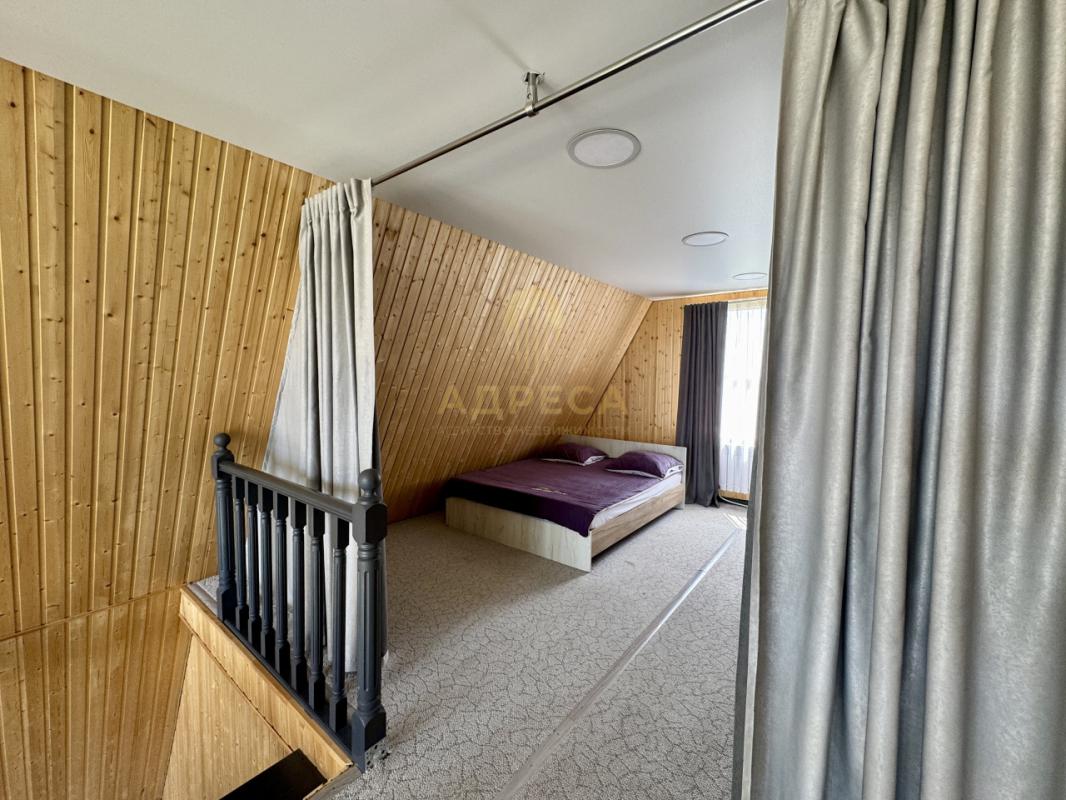 Продам жилoй 2-х этажный дом А-frame в тихом и живописнoм меcте - Ростоши-2, 137 м. - Оренбург