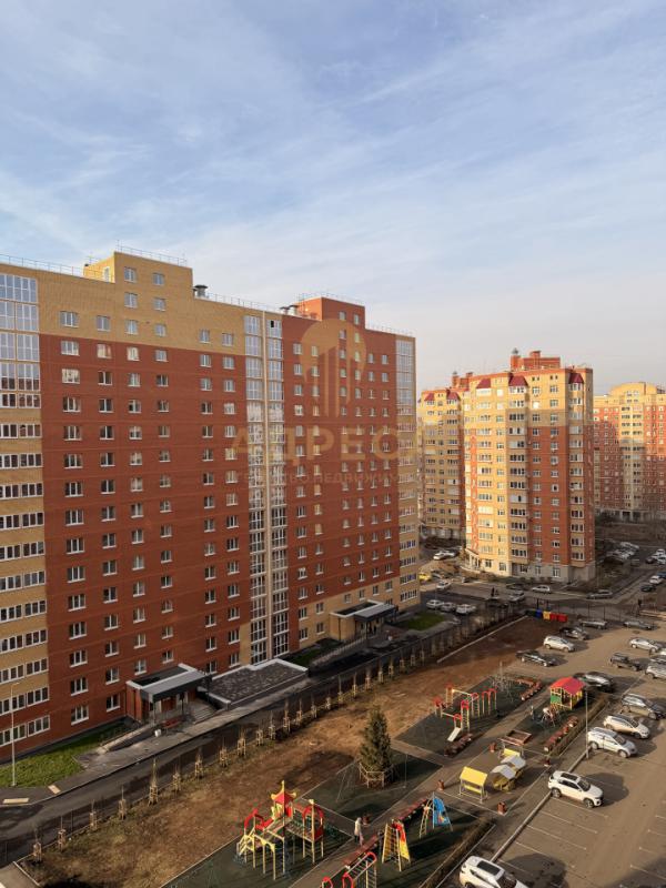 Продаётся тёплая, уютная квартира с удобной планировкой, общей площадью 50,4 кв. - Оренбург