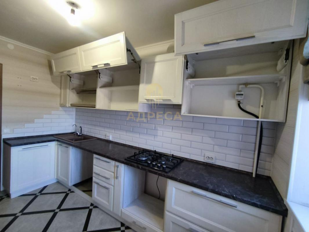 ПРЕДЛАГАЕМ ВАШЕМУ ВНИМАНИЮ ПРОСТОРНУЮ И УЮТНУЮ ДВУХКОМНАТНУЮ  КВАРТИРУ, В КИРПИЧНОМ ДОМЕ! - Оренбург